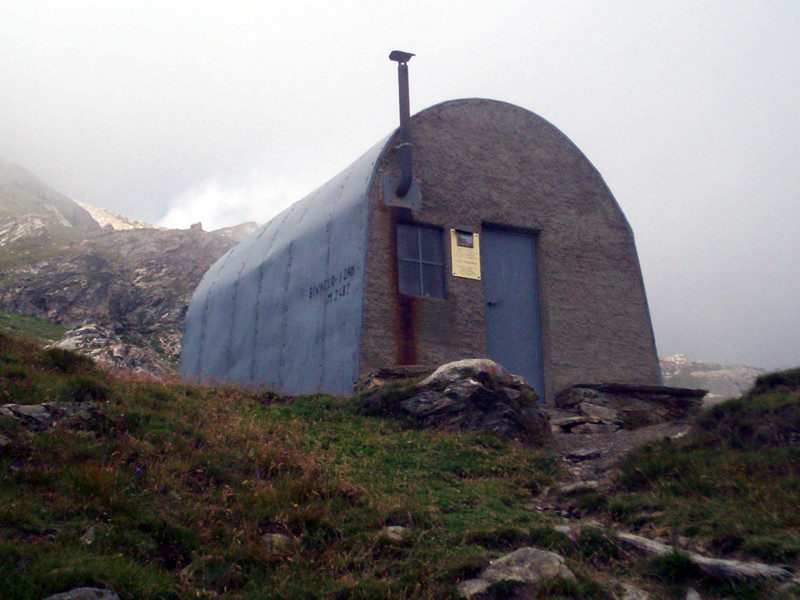 Lago e bivacco Tzan (o Cian)